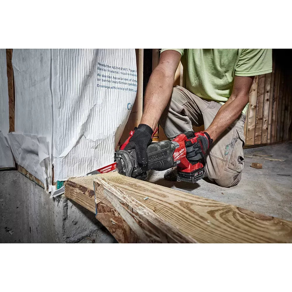 Milwaukee 2732-20 M18 FUEL 18V 7-1/4" Circular Saw w/ SAWZALL Reciprocating Saw