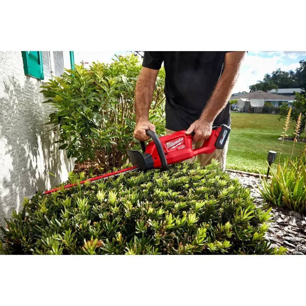 Milwaukee 3001-20 M18 FUEL 18" Ergonomic Cordless Hedge Trimmer - Bare Tool