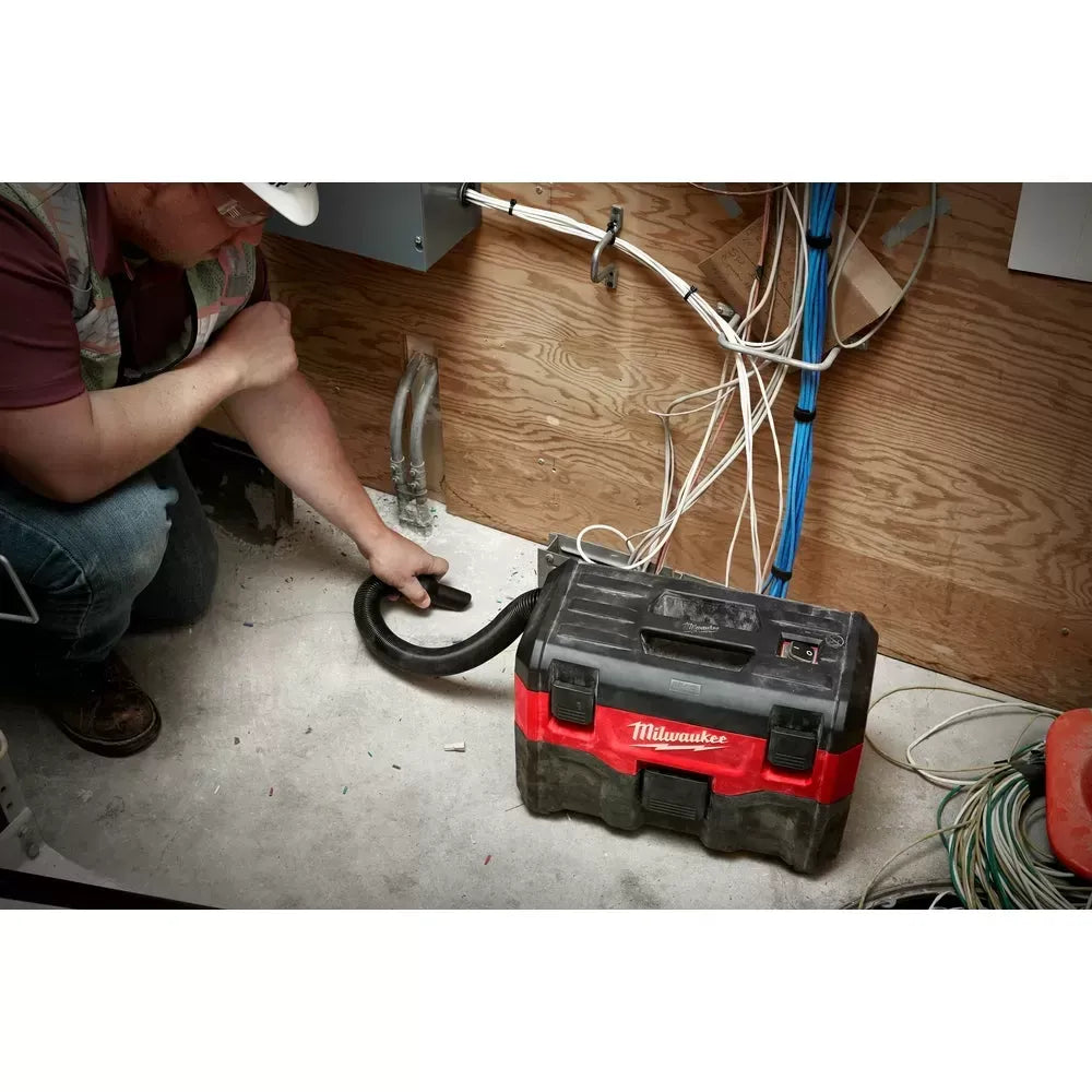Milwaukee 0880-20 M18 18V Wet/Dry Vacuum w/ Crevice Tool - Bare Tool